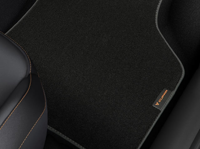 Carpet Floor Mat Set - Leon Hatch + Formentor (2020>Present)